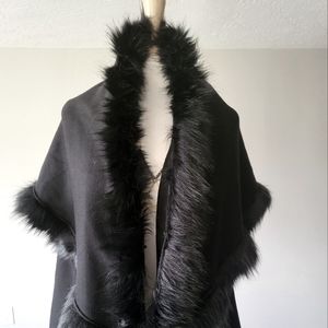 Soft Surroundings – Black on Black Faux Fur Kamaria Wrap (One Size)